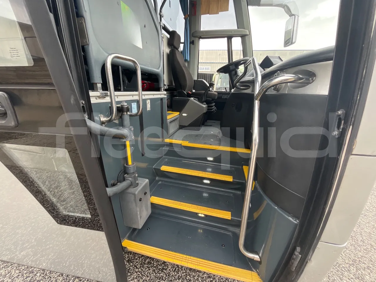 Temsa Safari RD RAT153 - EUR5 - 266kW - 12.200m - handrails photo