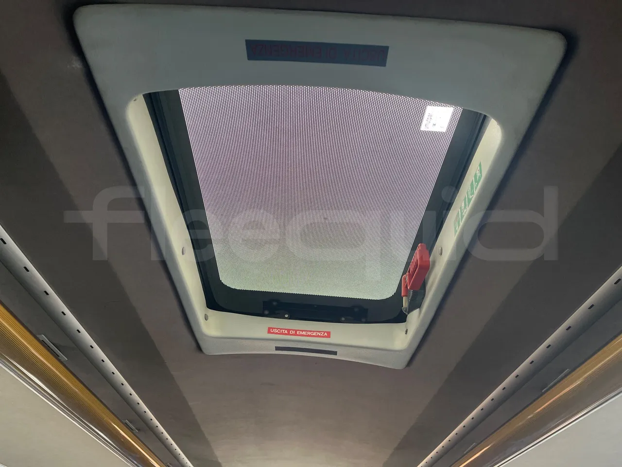 Temsa Safari RD RAT153 - EUR5 - 266kW - 12.200m - roof hatch 1