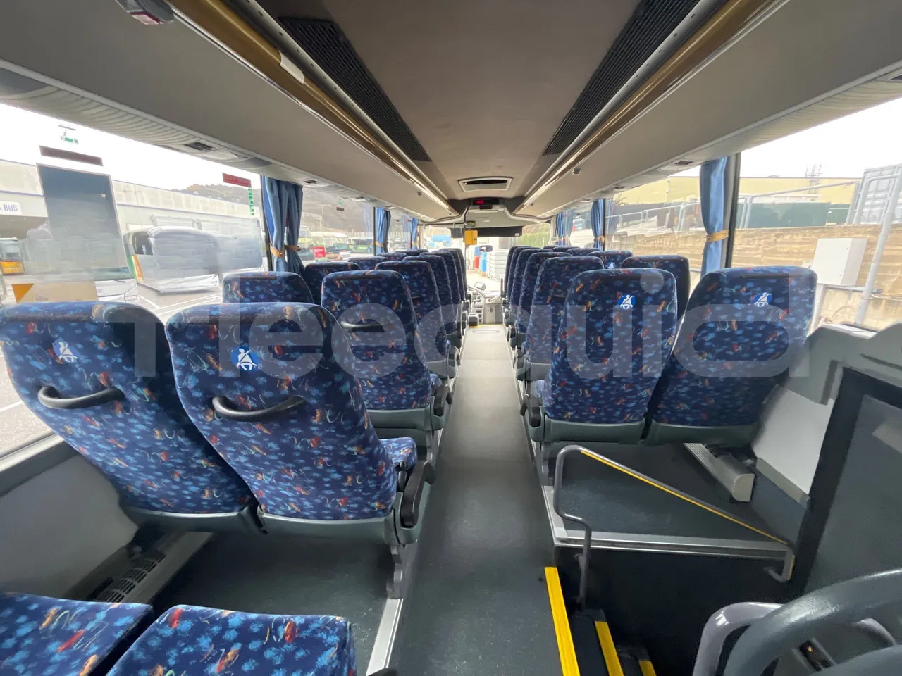 Temsa Safari RD RAT153 - EUR5 - 266kW - 12.200m - forward view middle aisle