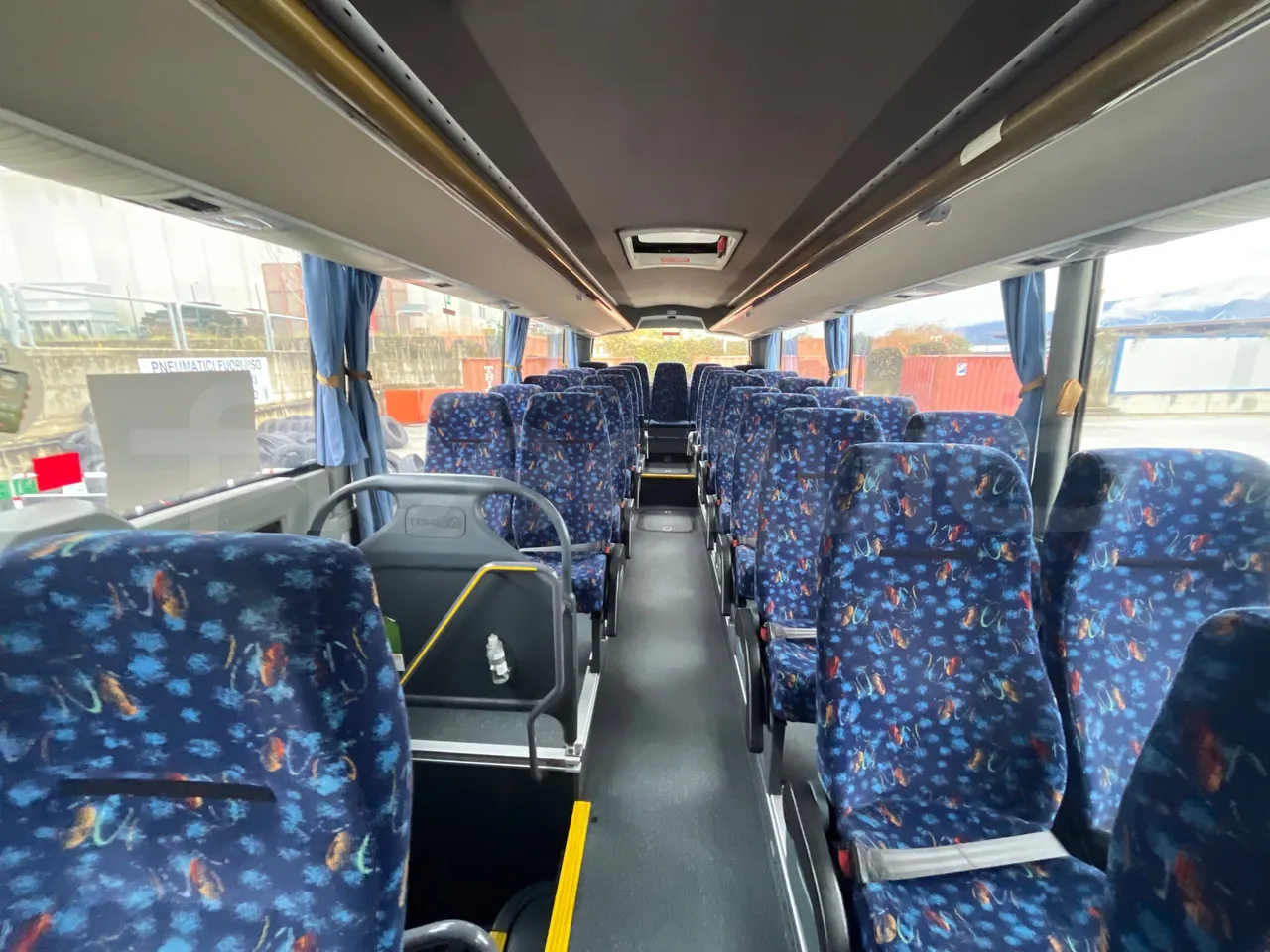 Temsa Safari RD RAT153 - EUR5 - 266kW - 12.200m - reverse view middle aisle