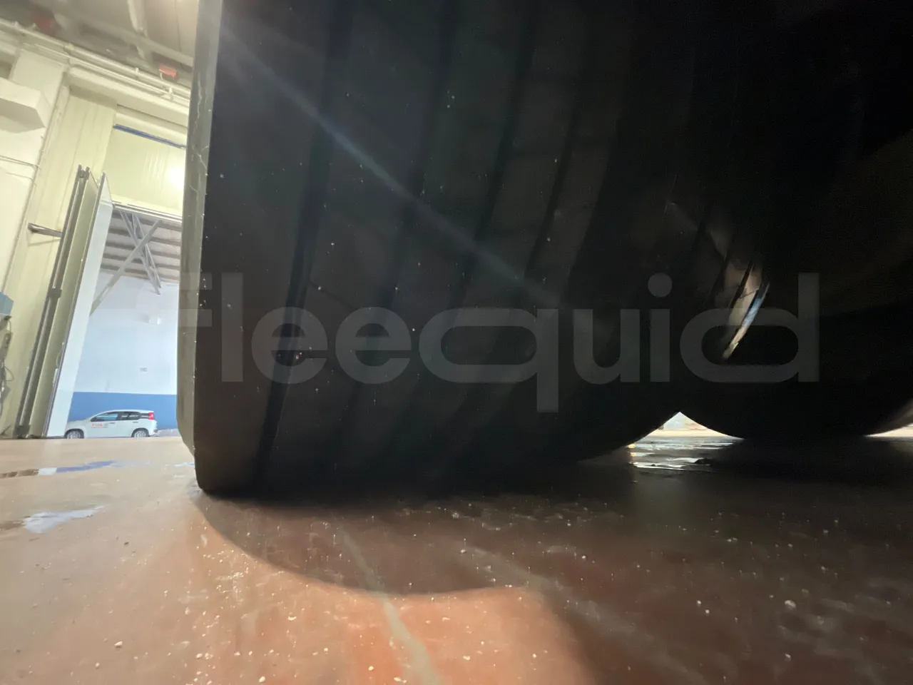 Temsa Safari RD RAT153 - EUR5 - 266kW - 12.200m - tread condition front tires left