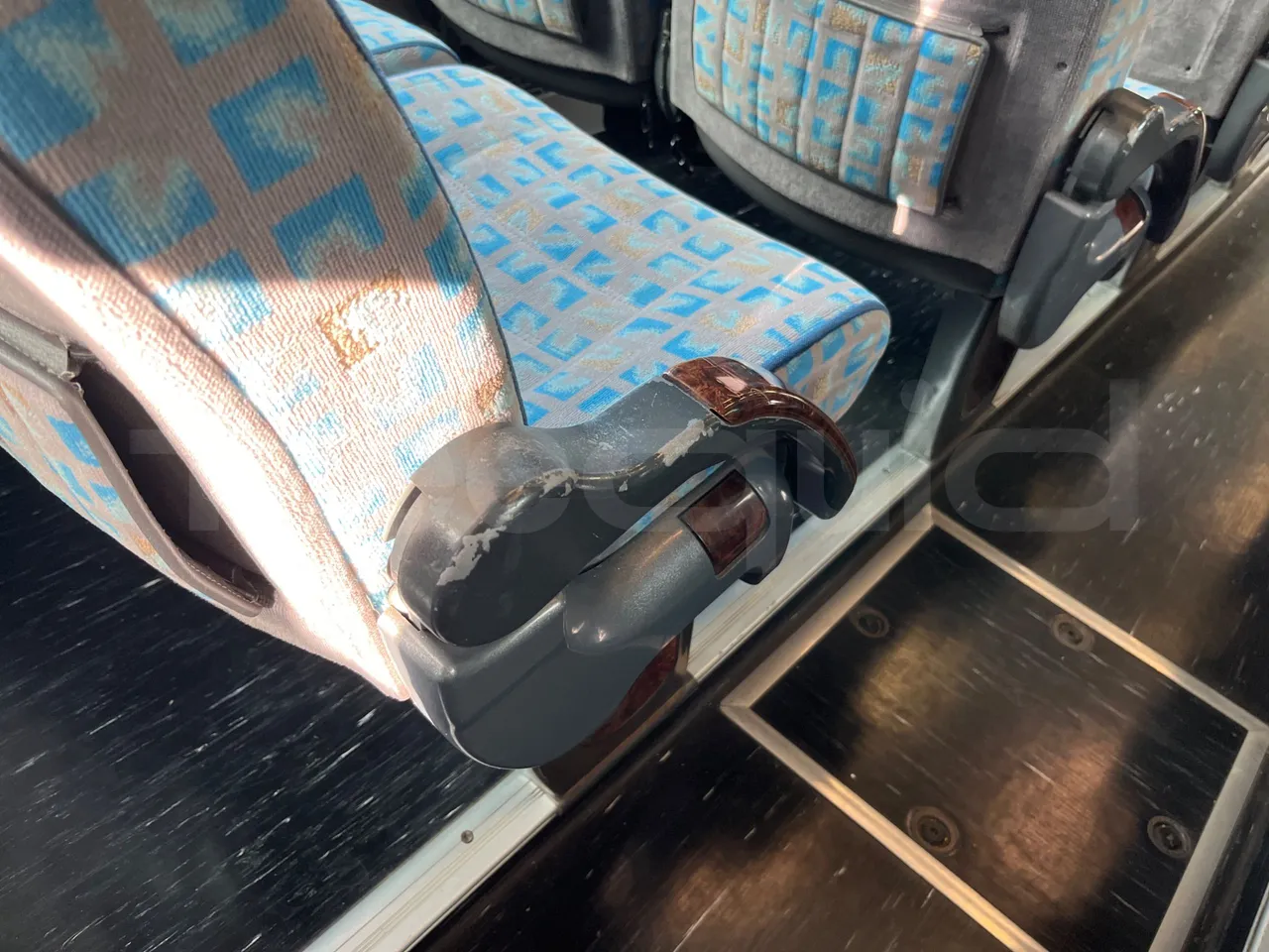 Irisbus Domino Orlandi 2001 397E 12.35 - Euro3 - 259kW - 12mt - armrest detail photo