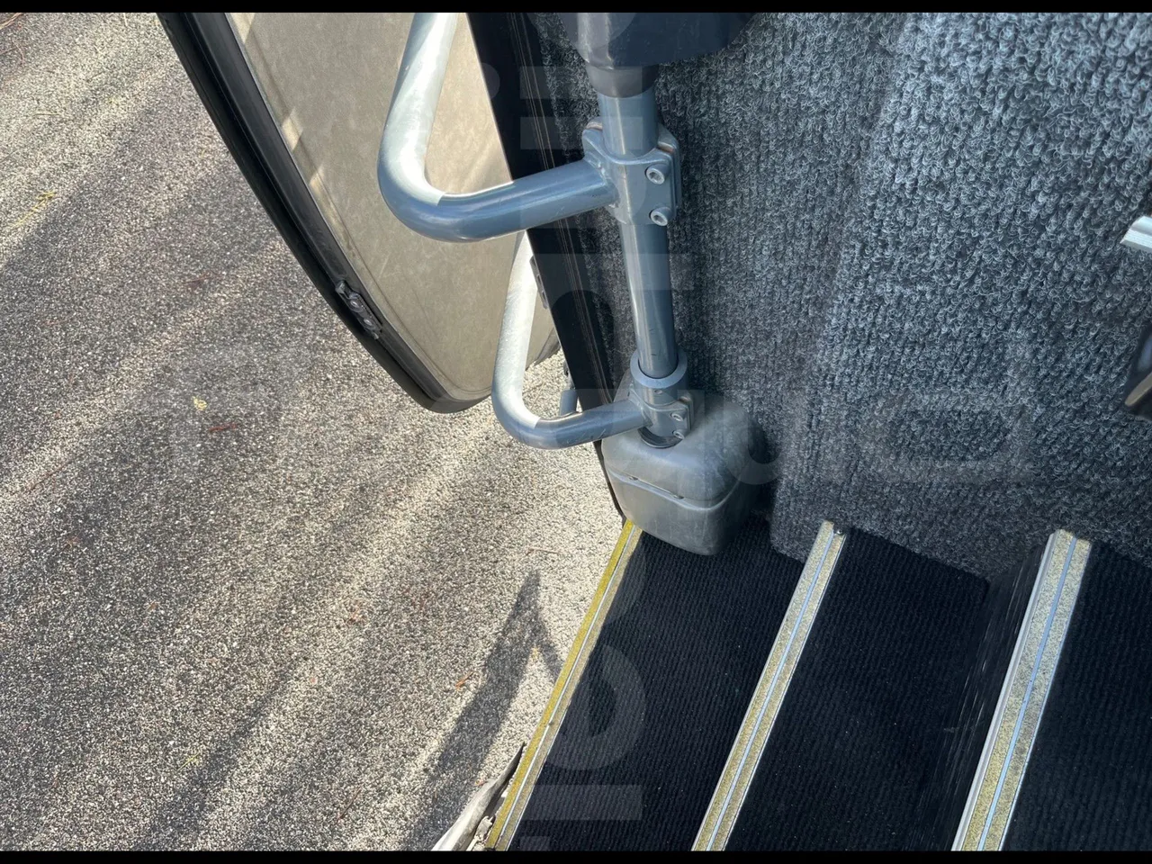 Irisbus Domino Orlandi 2001 397E 12.35 - Euro3 - 259kW - 12mt - door mechanism photo