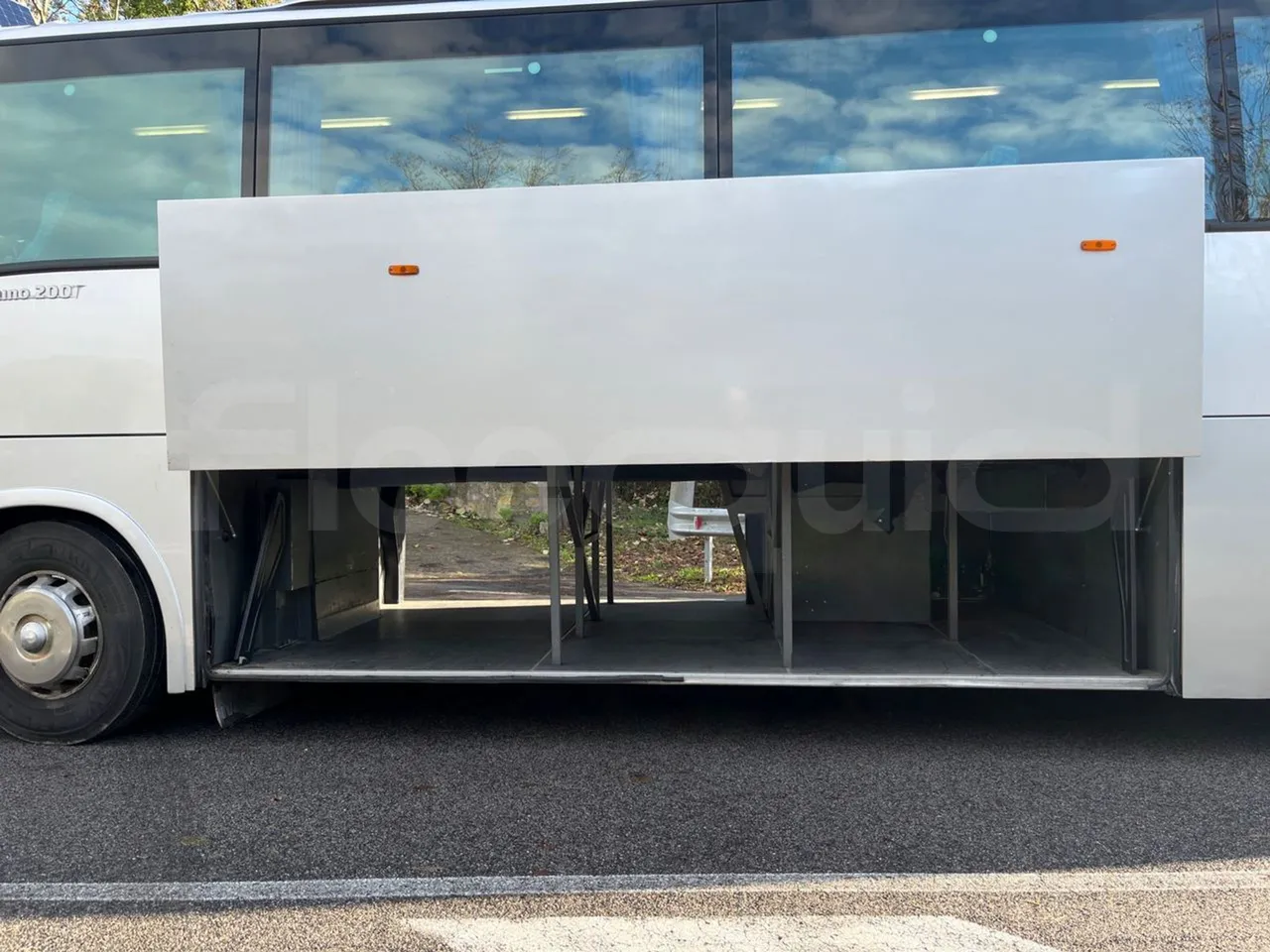 Irisbus Domino Orlandi 2001 397E 12.35 - Euro3 - 259kW - 12mt - luggage rack photo
