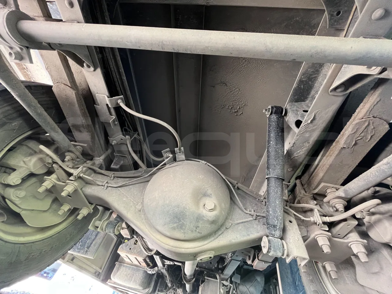 Isuzu P65 P65/ Euro 6 - 110 Kw - 7,900 Mt - axel 2 air springs 1 right