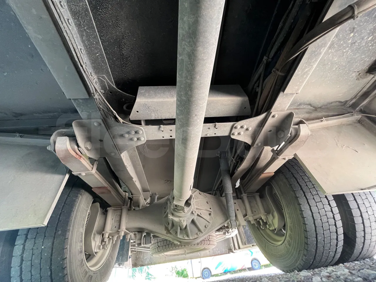 Isuzu P65 P65/ Euro 6 - 110 Kw - 7,900 Mt - axle 2 discs left