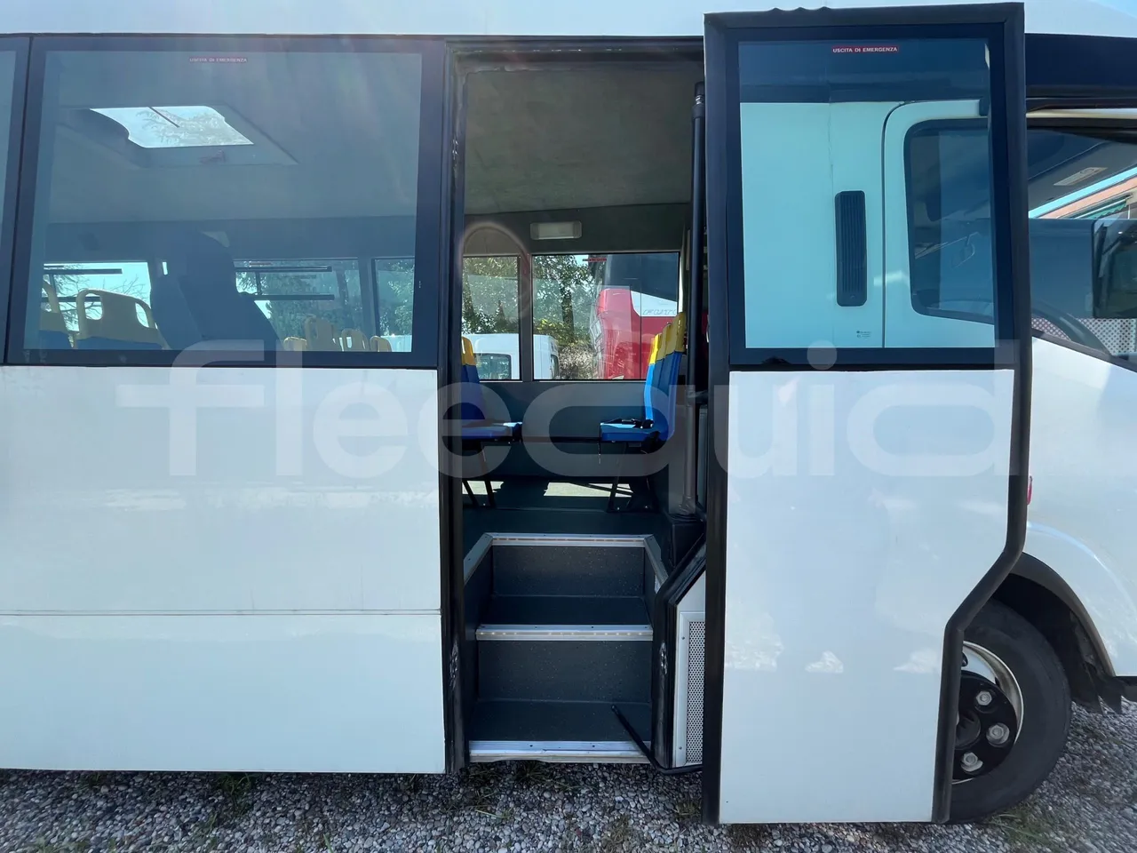 Isuzu P65 P65/ Euro 6 - 110 Kw - 7,900 Mt - table detail photo