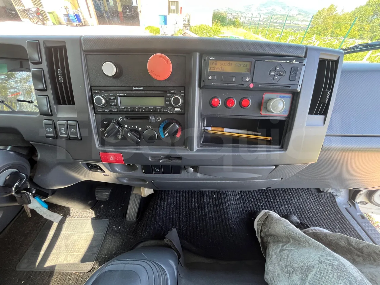 Isuzu P65 P65/ Euro 6 - 110 Kw - 7,900 Mt - Tachograph