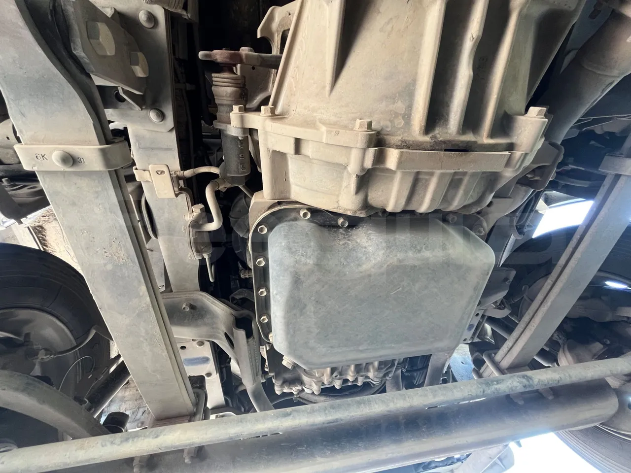 Isuzu P65 P65/ Euro 6 - 110 Kw - 7,900 Mt - front axle central