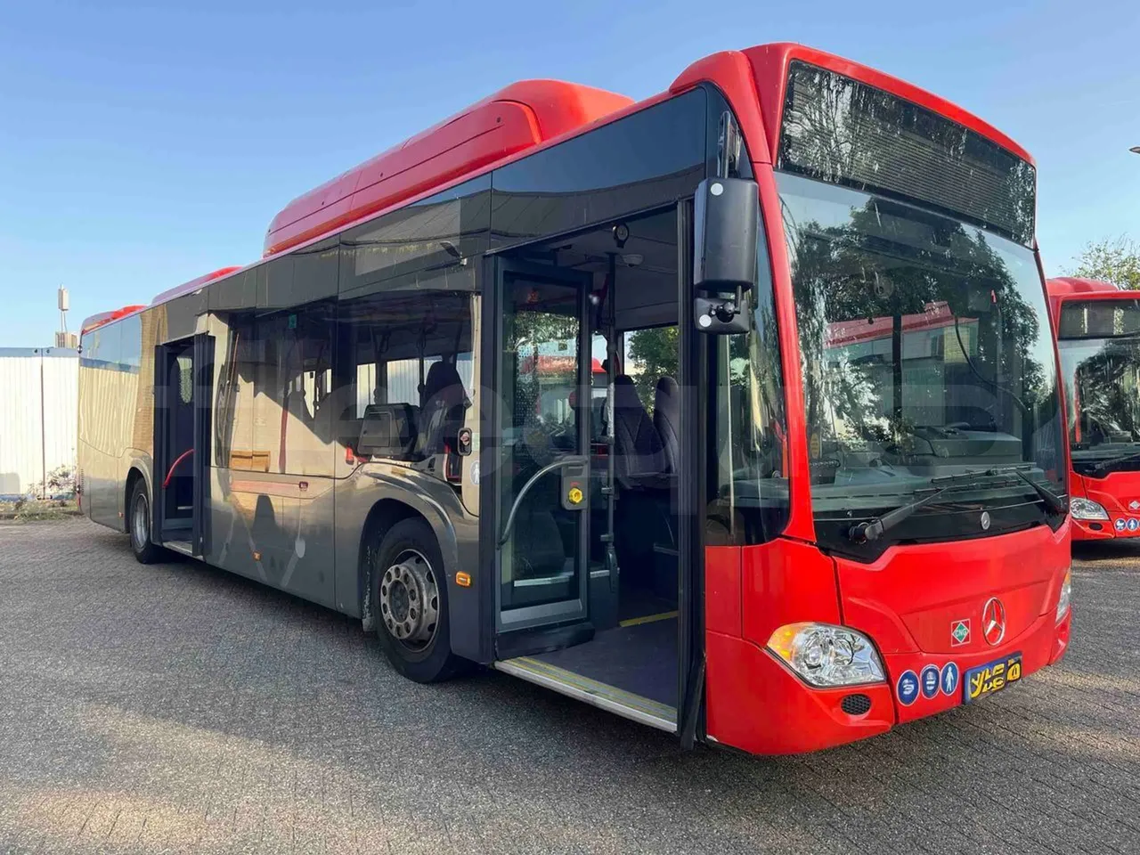 Mercedes-Benz Citaro - 3/4 Front Right Side Doors Open