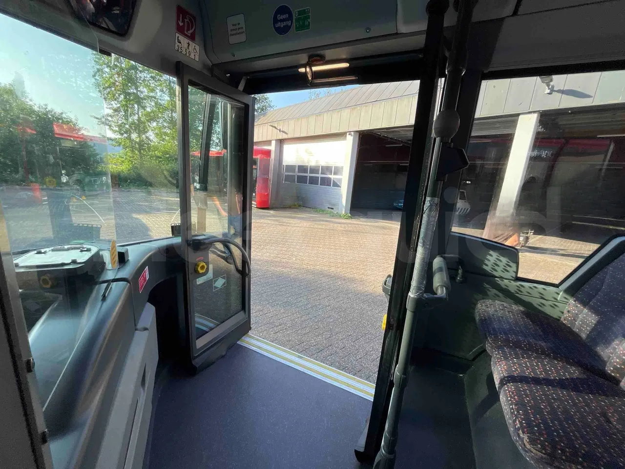 Mercedes-Benz Citaro - handrails photo
