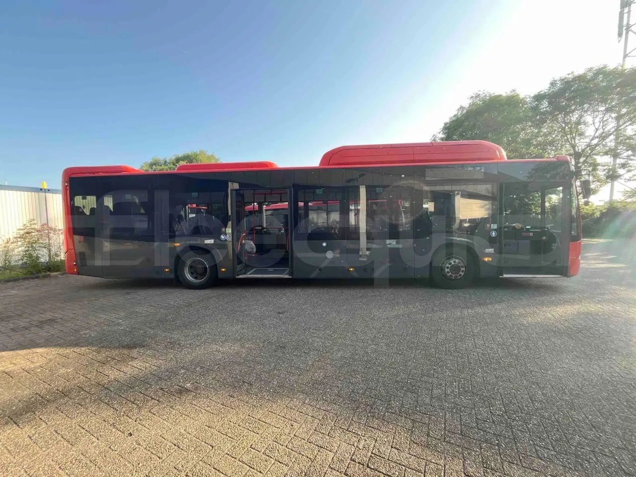Mercedes-Benz Citaro - Right Side Doors Open