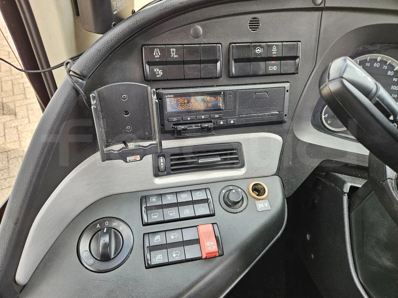 Setra S516 HD/2 - EUR6 - 315kW - 13.12m - onboard devices 2