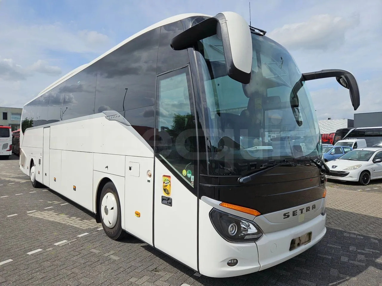 Setra S516 HD/2 - EUR6 - 315kW - 13.12m - Base cover photo
