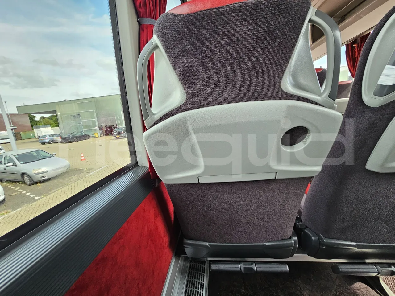 Setra S516 HD/2 - EUR6 - 315kW - 13.12m - mesh detail photo