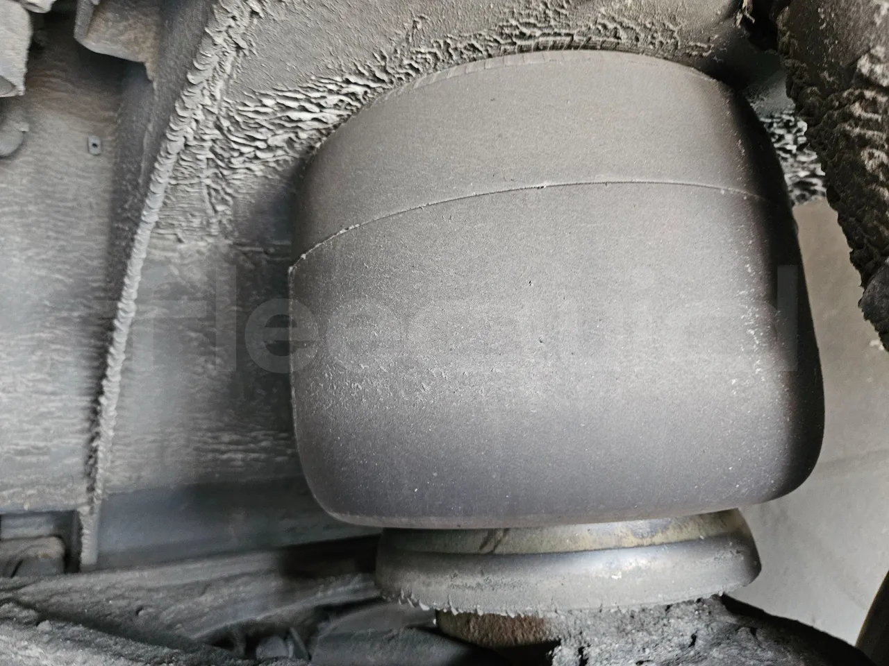 Setra S516 HD/2 - EUR6 - 315kW - 13.12m - front air springs left