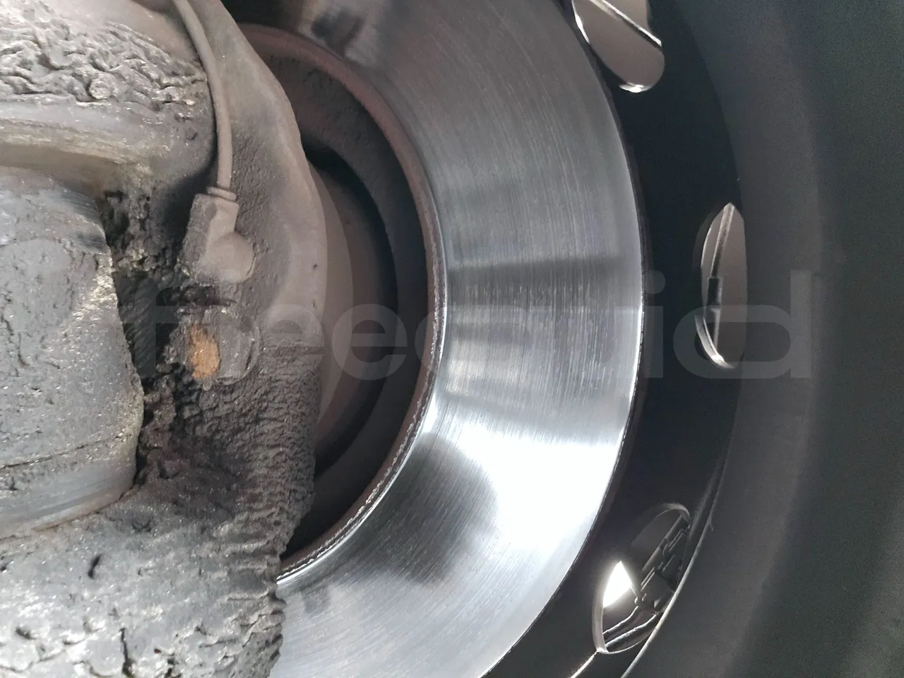 Setra S516 HD/2 - EUR6 - 315kW - 13.12m - front discs right
