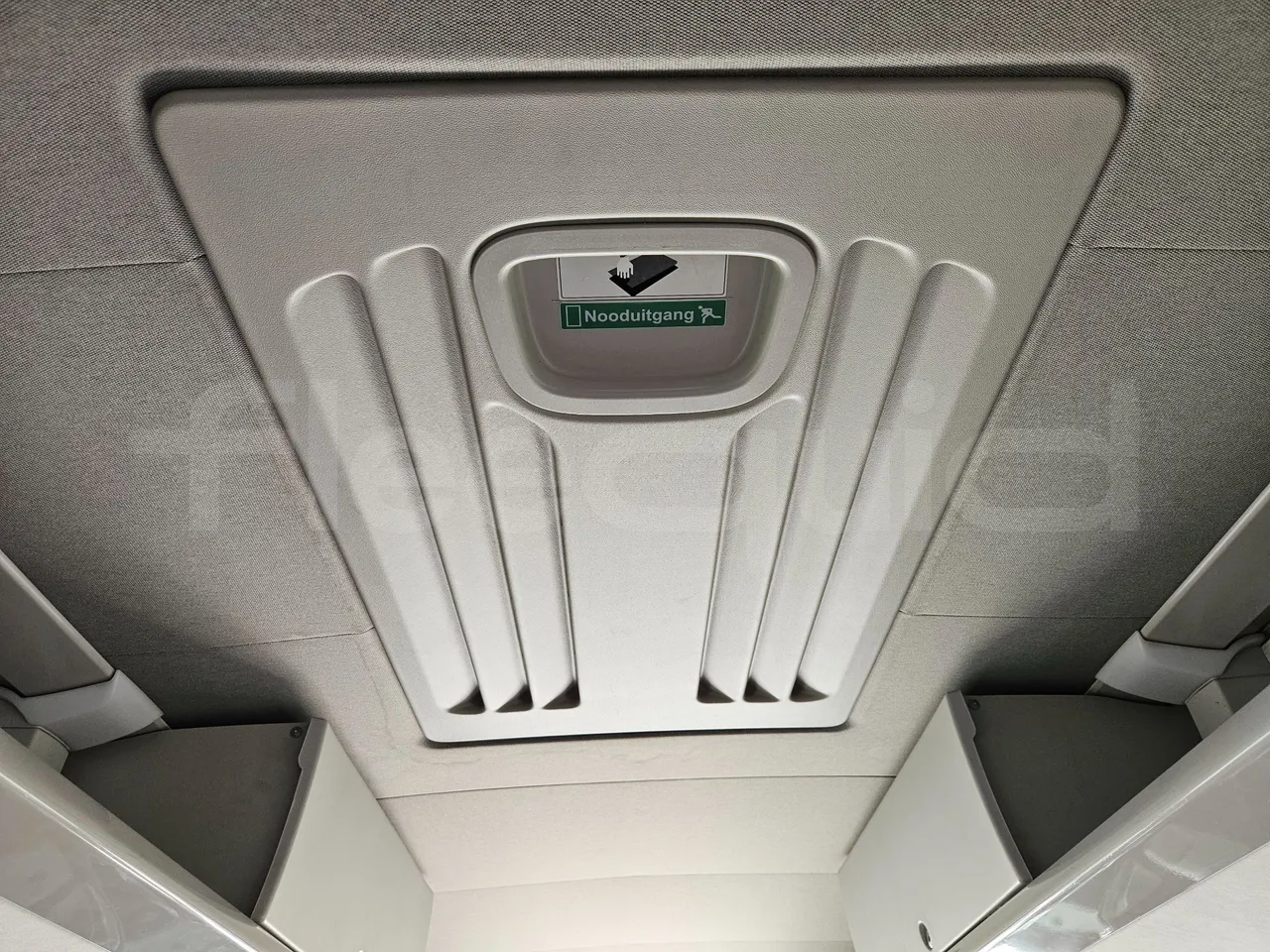 Setra S516 HD/2 - EUR6 - 315kW - 13.12m - roof hatch 1