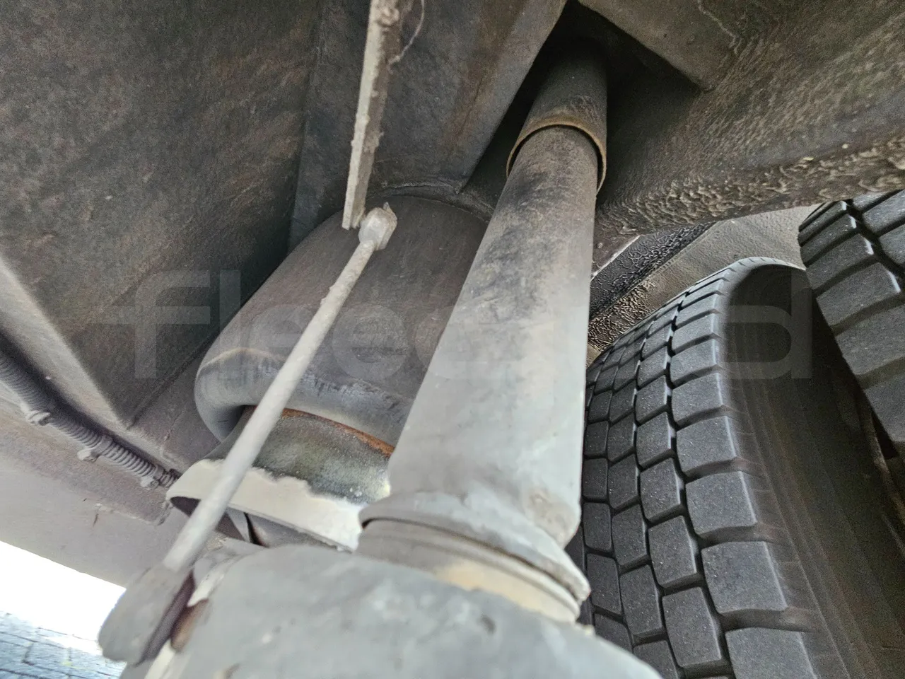 Setra S516 HD/2 - EUR6 - 315kW - 13.12m - axle 2 shock absorbers 1 left