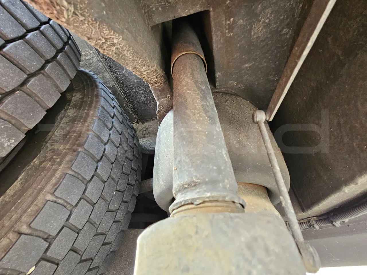 Setra S516 HD/2 - EUR6 - 315kW - 13.12m - axle 2 shock absorbers 1 right