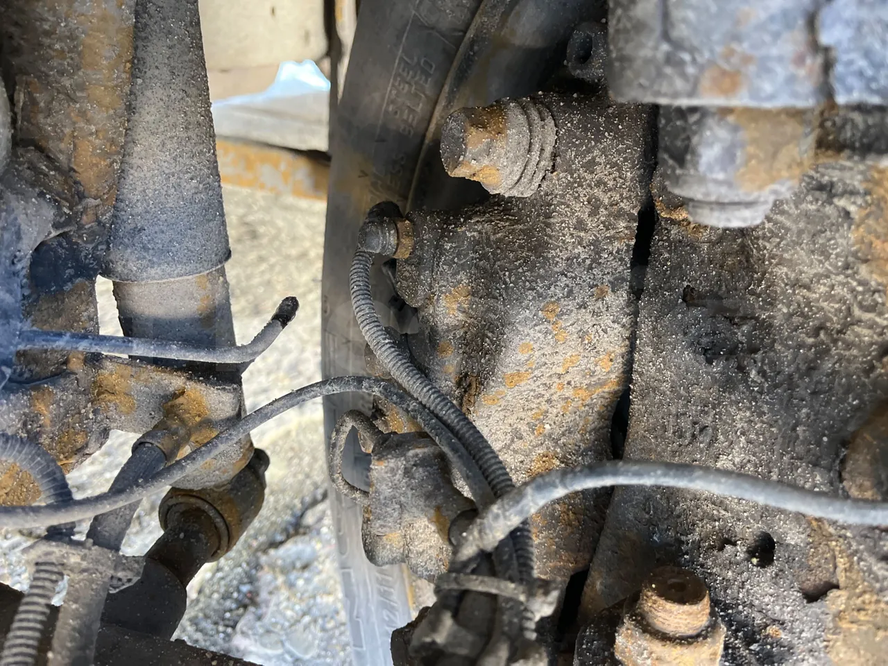 Kutsenits IC HNF-1 - EUR5 - 125kW -8.5m - front brake calipers left