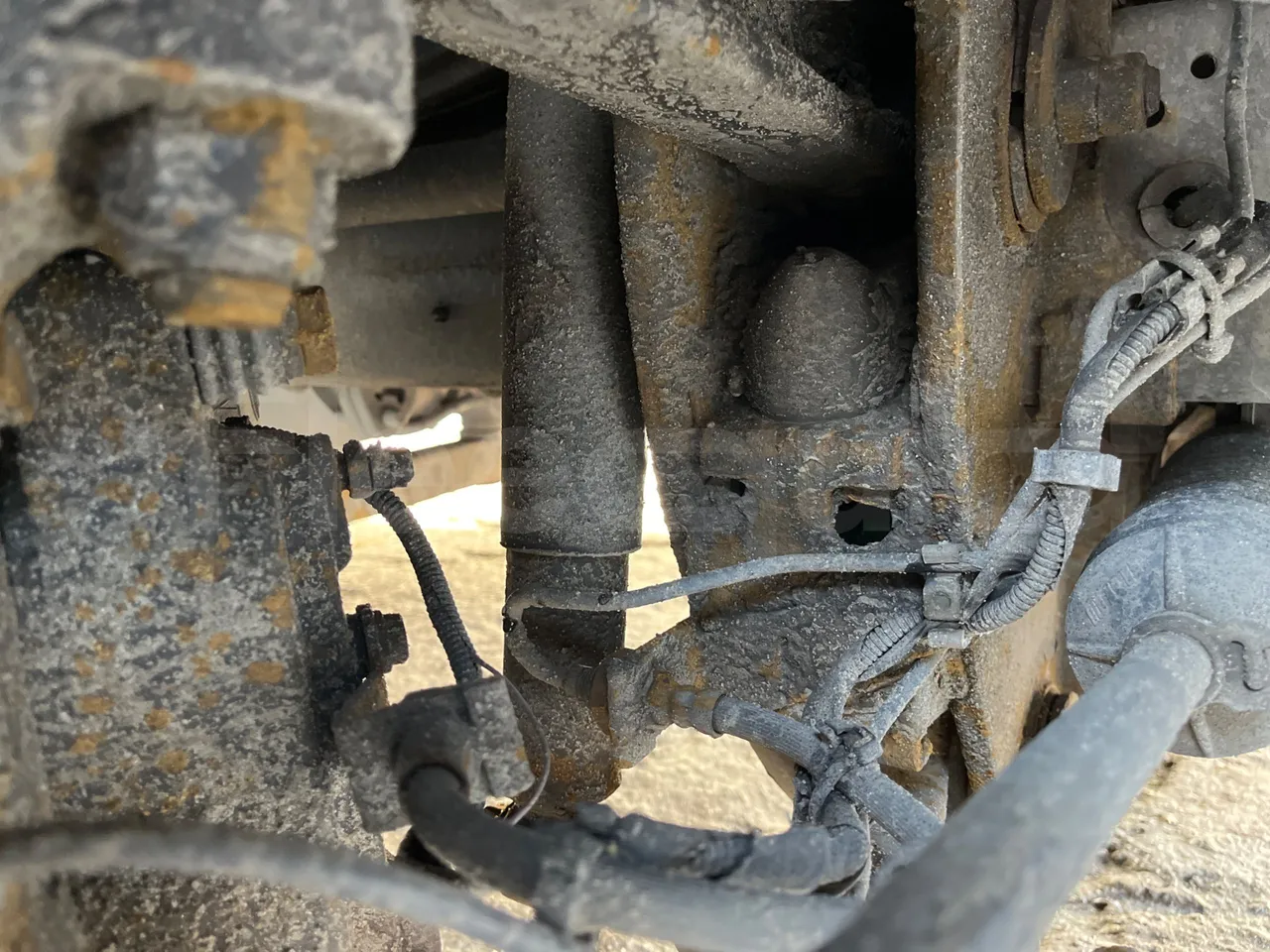 Kutsenits IC HNF-1 - EUR5 - 125kW -8.5m - front shock absorbers right