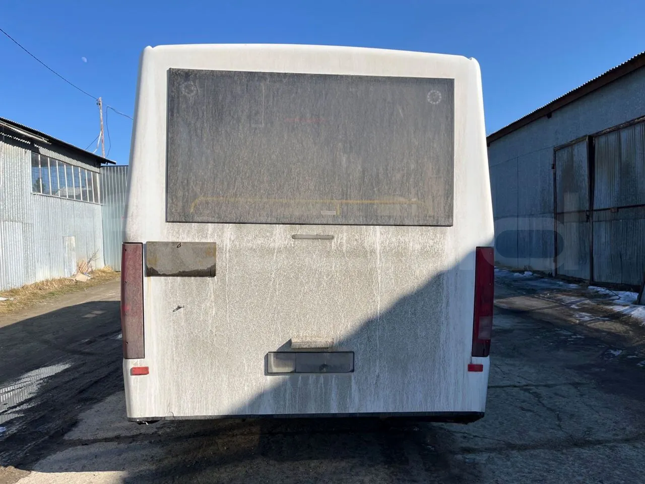 Kutsenits IC HNF-1 - EUR5 - 125kW -8.5m - rear hatch closed