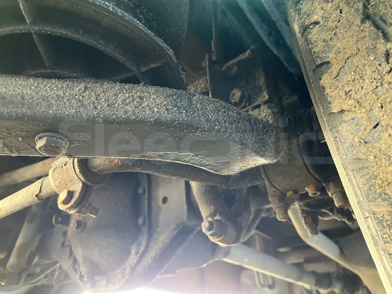 Kutsenits IC HNF-1 - EUR5 - 125kW -8.5m - axle 2 shock absorbers 1 right