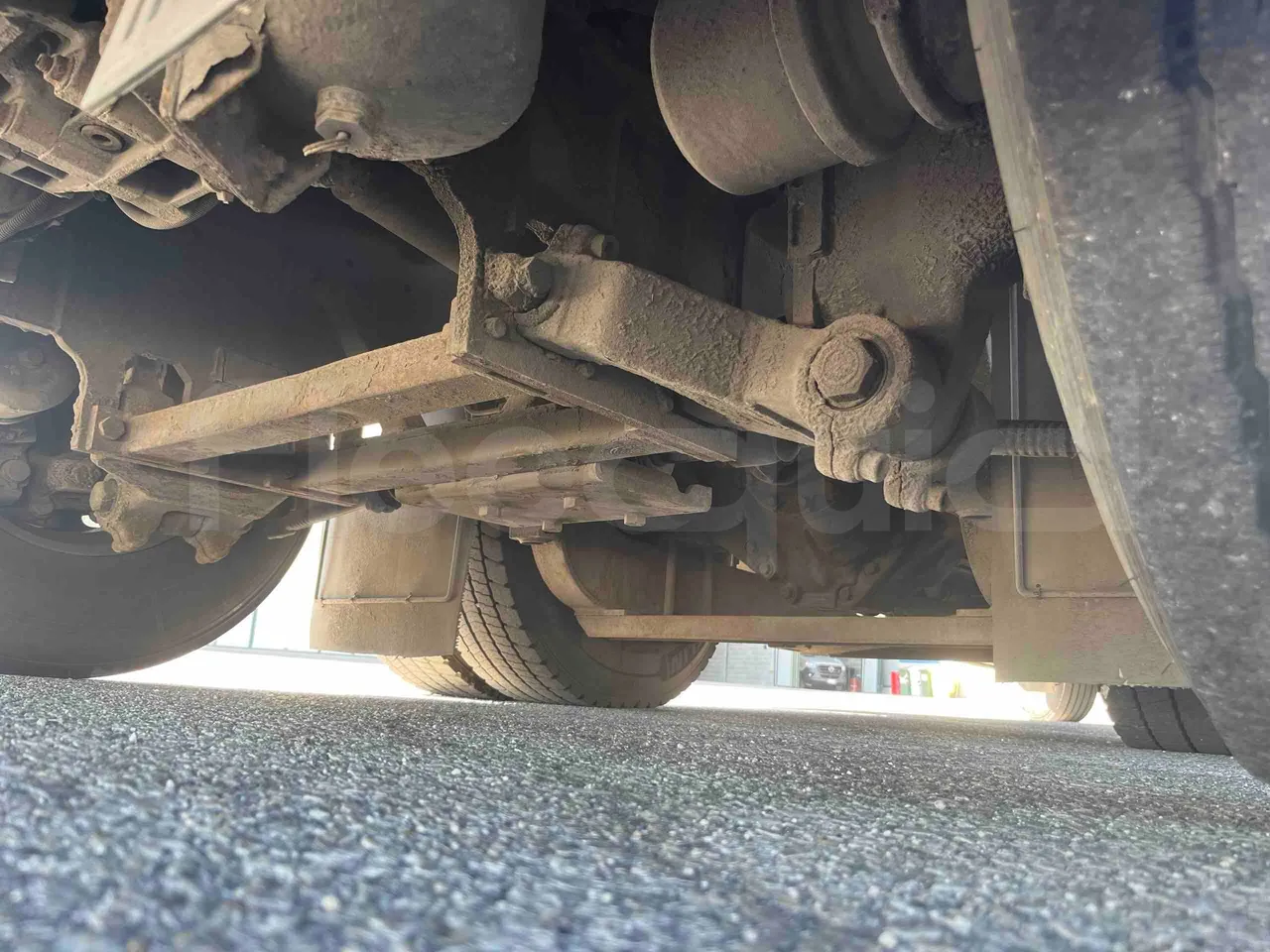 Neoplan 1122/3 L - Euro3 - 390kW - 13.790mt - differential photo