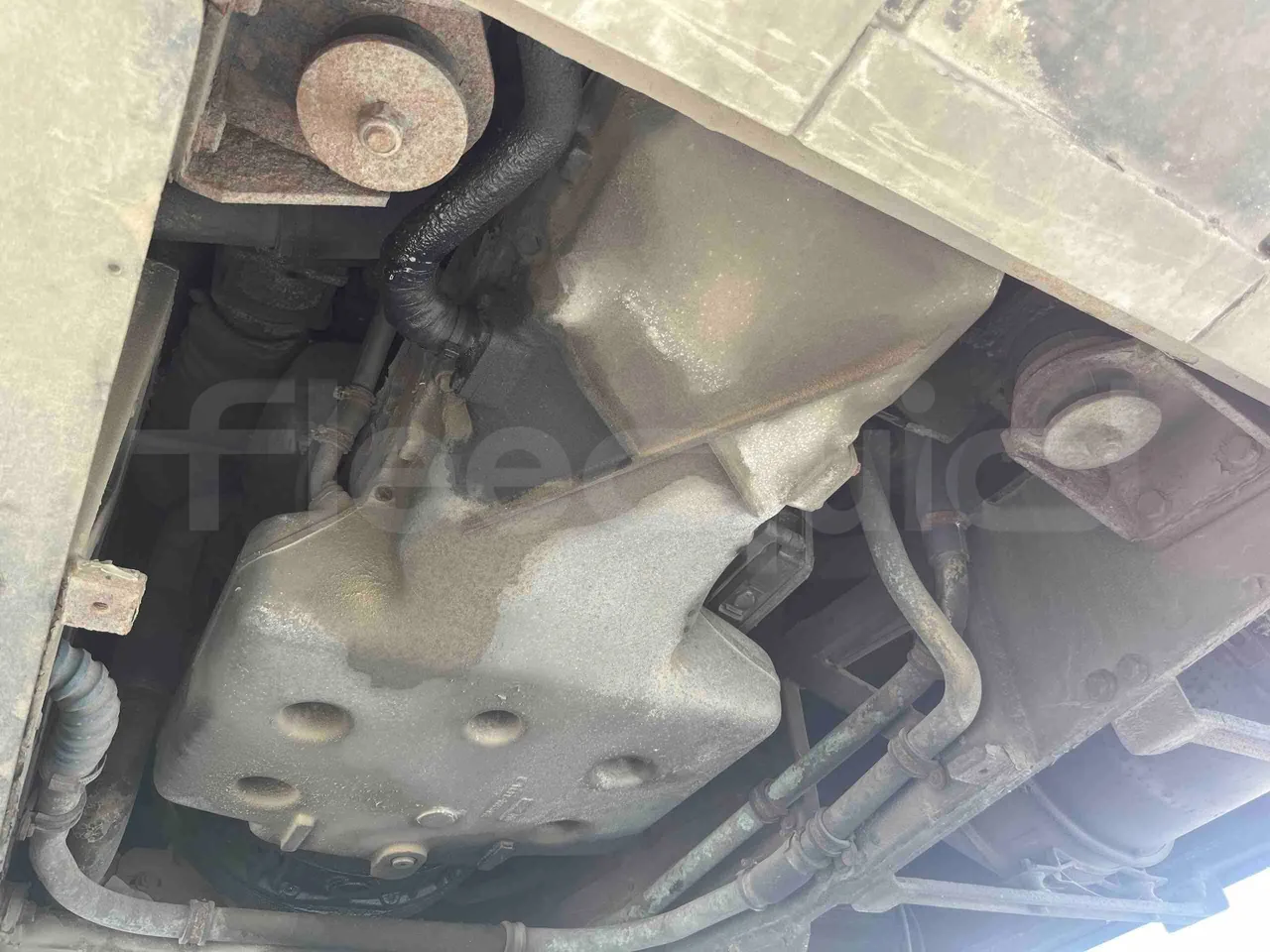 Neoplan 1122/3 L - Euro3 - 390kW - 13.790mt - engine without protection