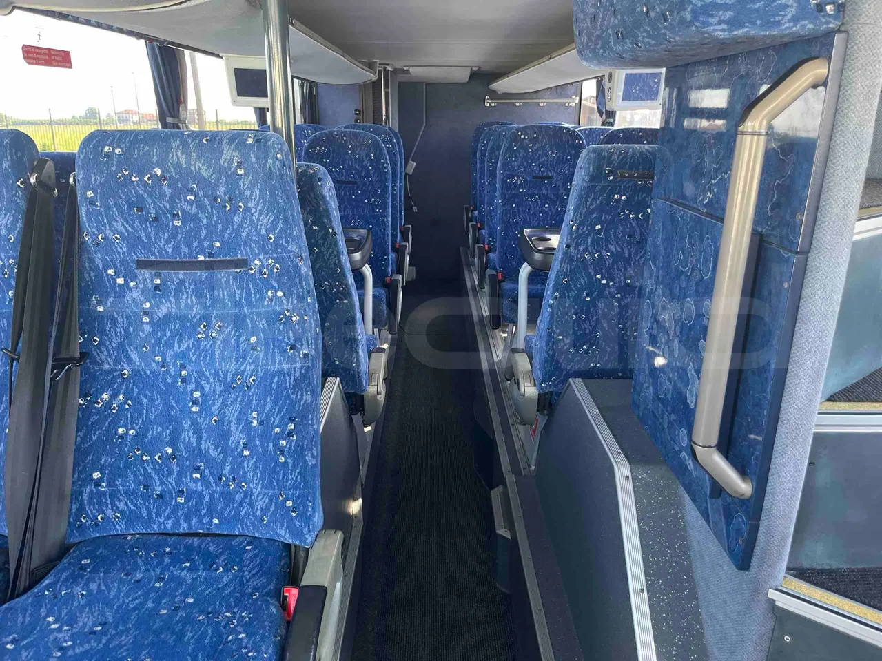 Neoplan 1122/3 L - Euro3 - 390kW - 13.790mt - handrails photo