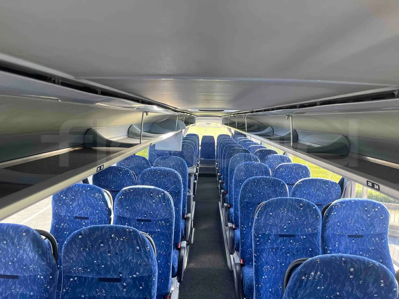 Neoplan 1122/3 L - Euro3 - 390kW - 13.790mt - floor hatches photo