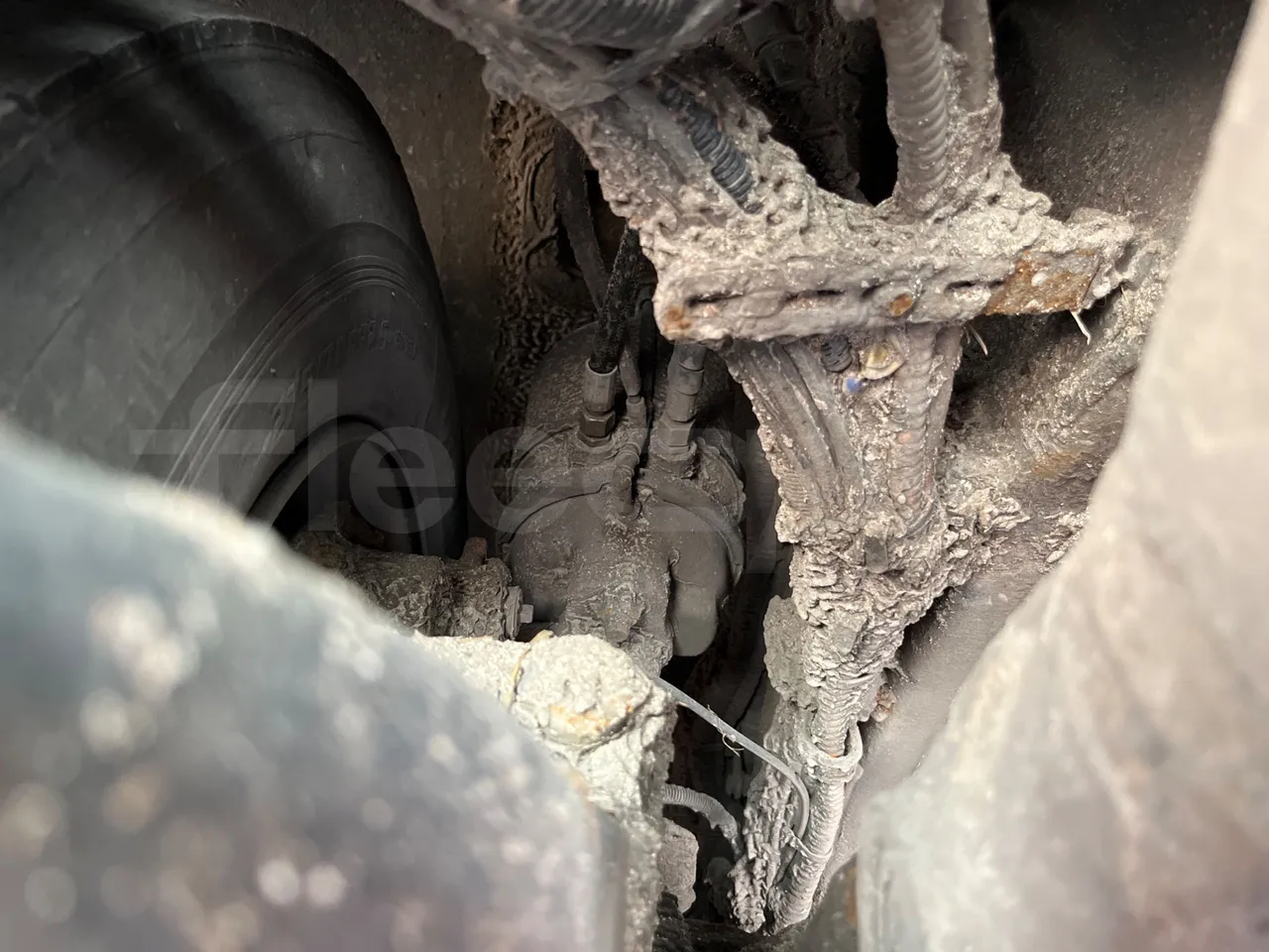 Volvo B4SC 7900  - Euro6 - 177kW - 12.134mt - axle 2 caliper brakes left