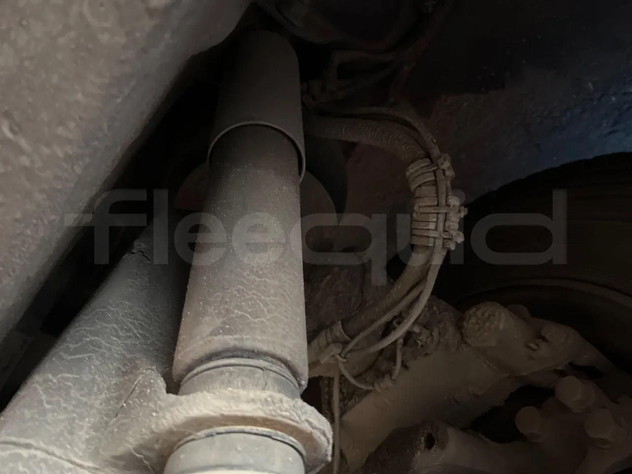 Volvo B4SC 7900  - Euro6 - 177kW - 12.134mt - front shock absorbers right