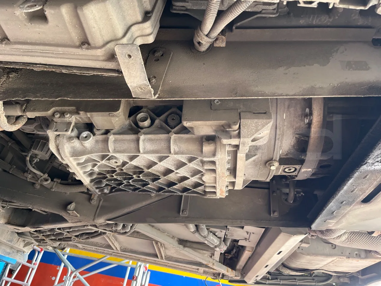 Volvo B4SC 7900  - Euro6 - 177kW - 12.134mt - gearbox photo