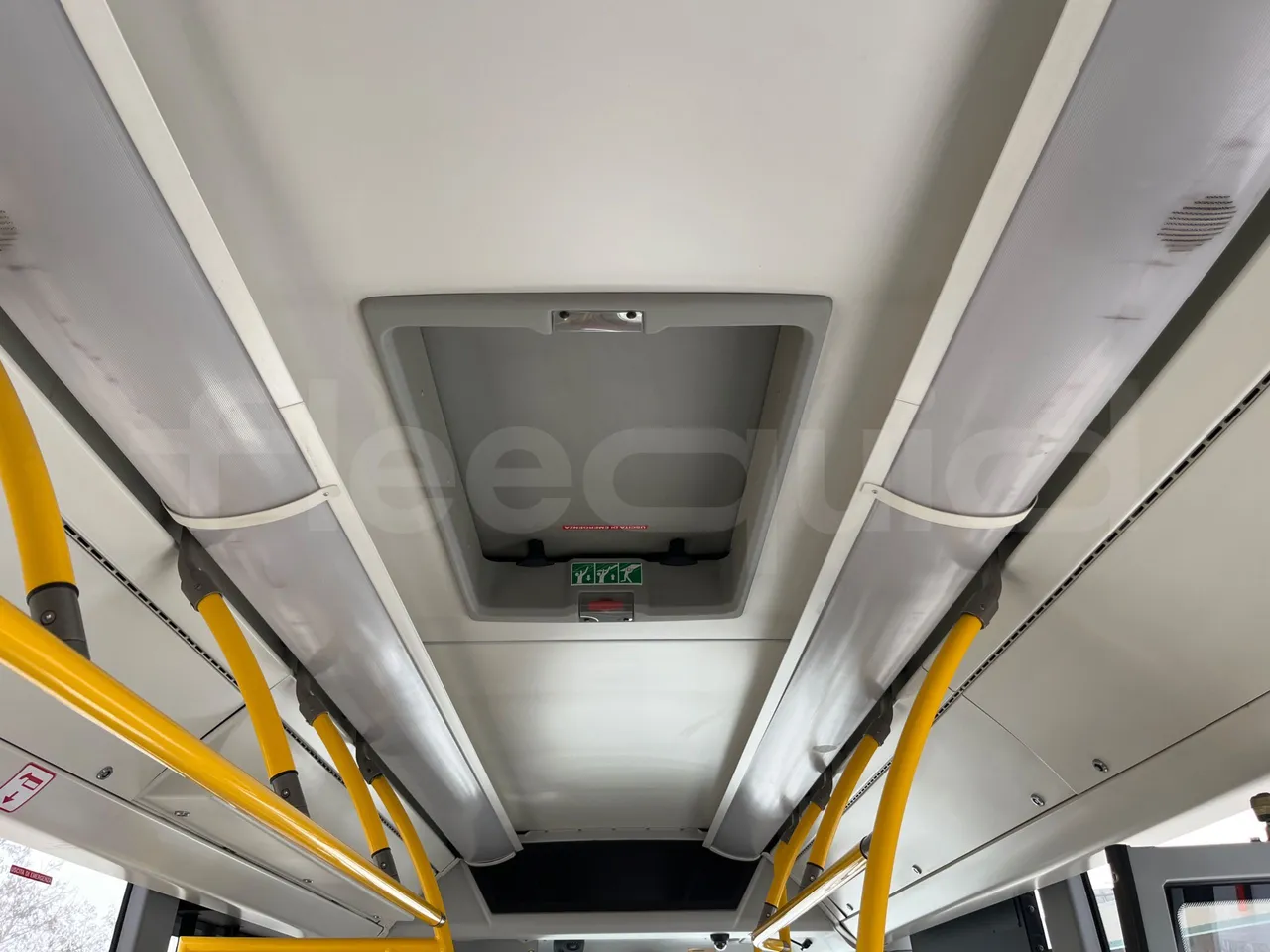 Volvo B4SC 7900  - Euro6 - 177kW - 12.134mt - roof hatch 2