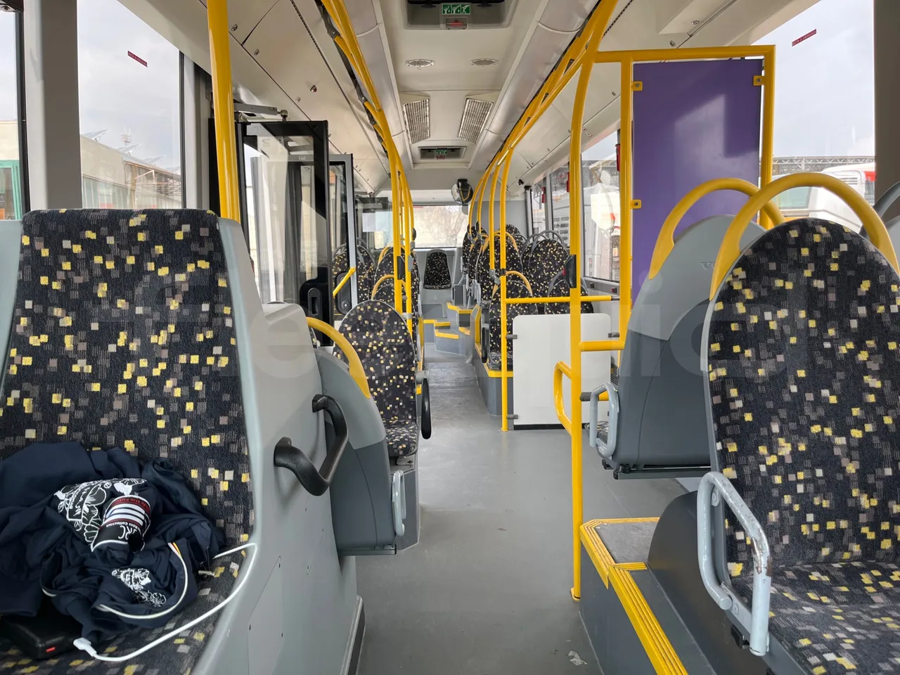 Volvo B4SC 7900  - Euro6 - 177kW - 12.134mt - interior reverse seats driver height