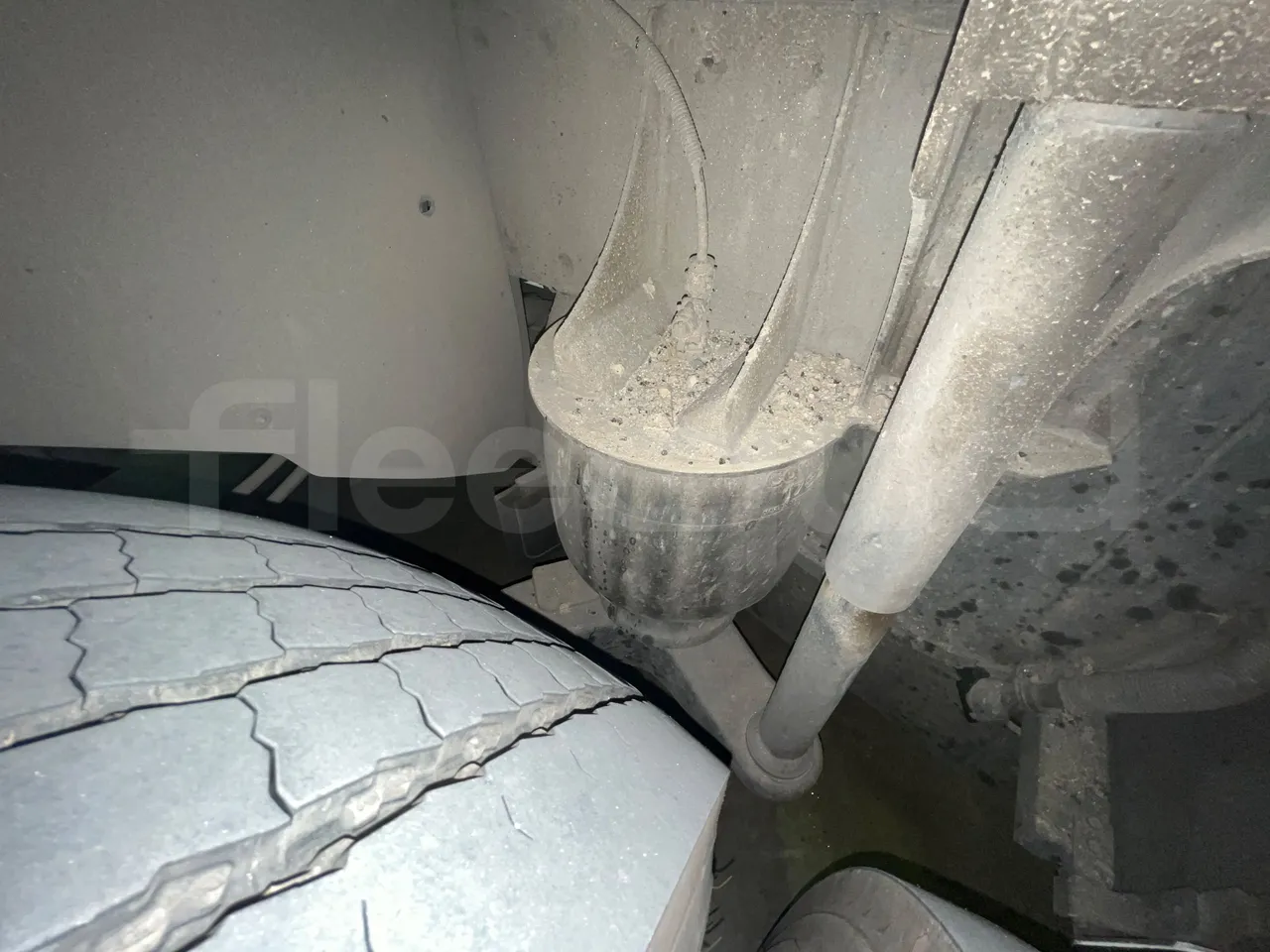 Iveco Magelys SFR2XX QC M8CU - Euro6 - 294Kw - 12,830mt - axel 2 air springs 1 left