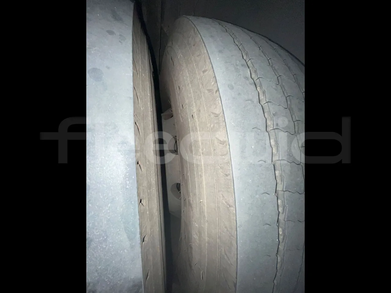 Iveco Magelys SFR2XX QC M8CU - Euro6 - 294Kw - 12,830mt - axle 2 discs right