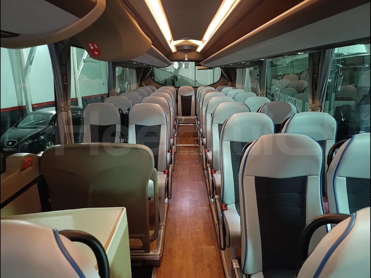 Iveco Magelys SFR2XX QC M8CU - Euro6 - 294Kw - 12,830mt - reverse view middle aisle