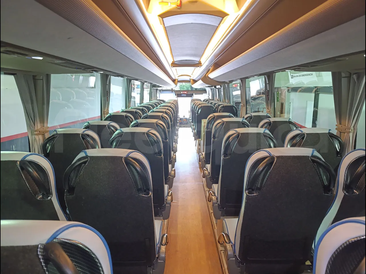 Iveco Magelys SFR2XX QC M8CU - Euro6 - 294Kw - 12,830mt - forward view all seats last row height