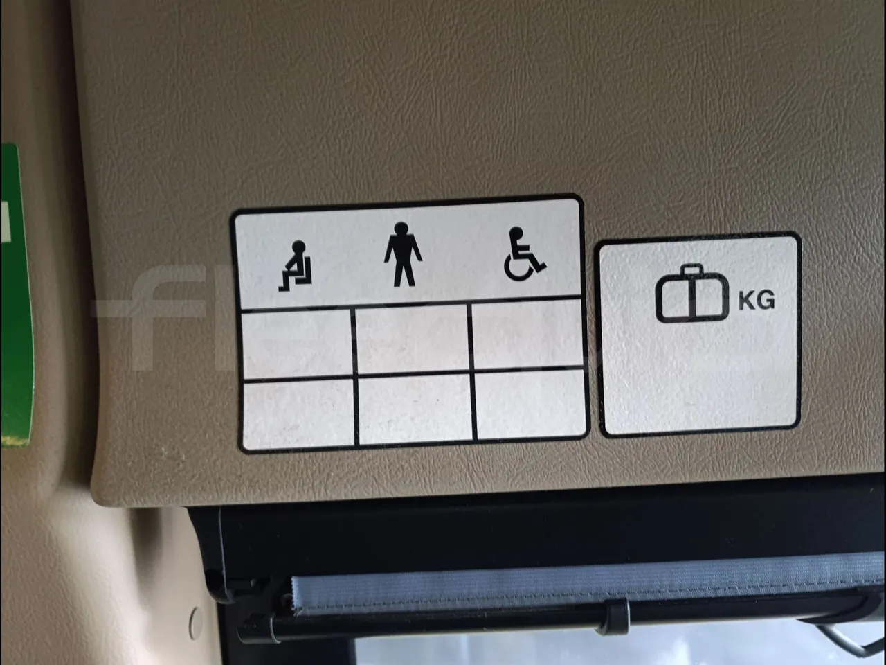 Iveco Magelys SFR2XX QC M8CU - Euro6 - 294Kw - 12,830mt - seat plate photo