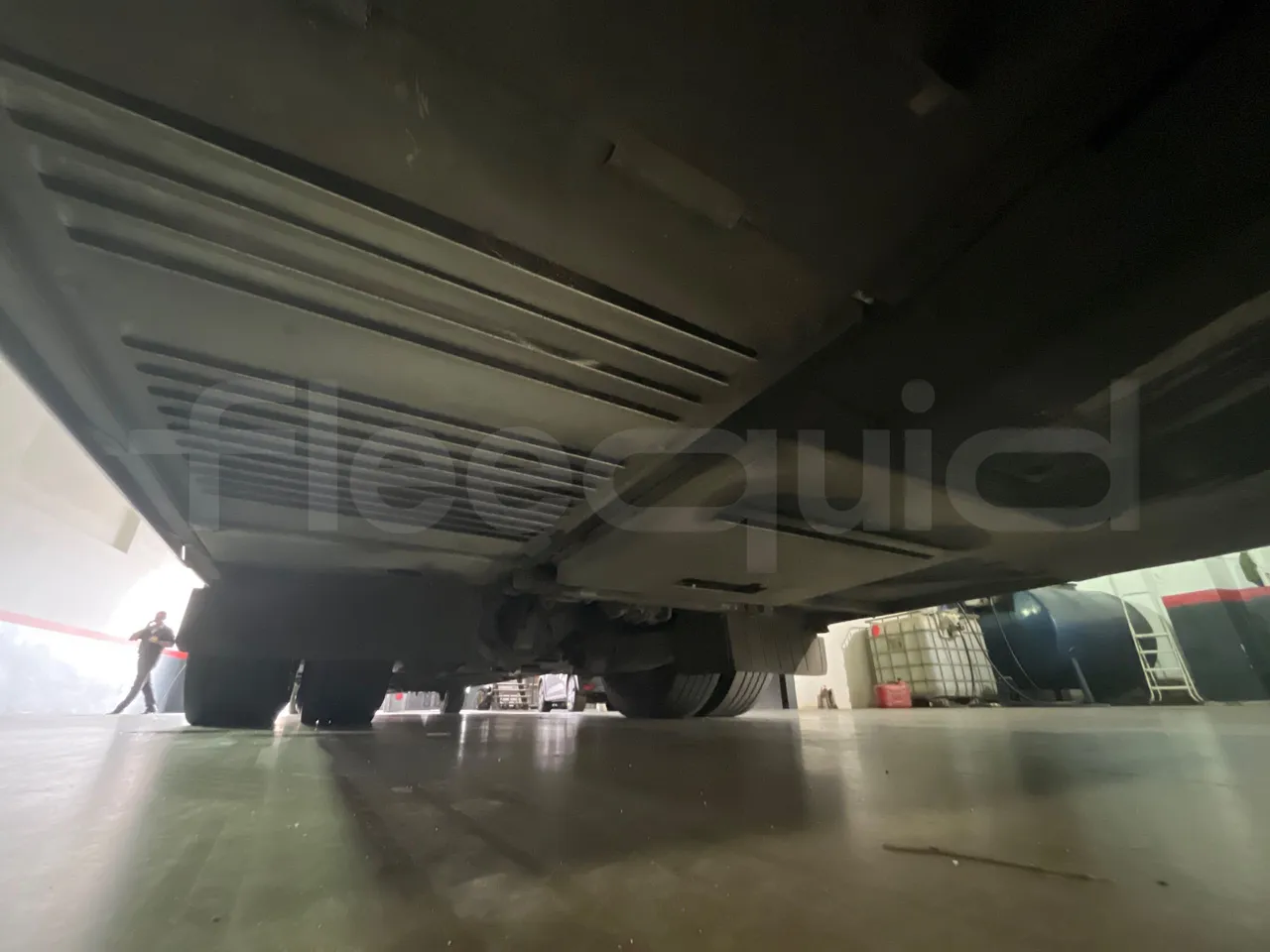 Iveco Magelys SFR2XX QC M8CU - Euro6 - 294Kw - 12,830mt - axle 3 left side