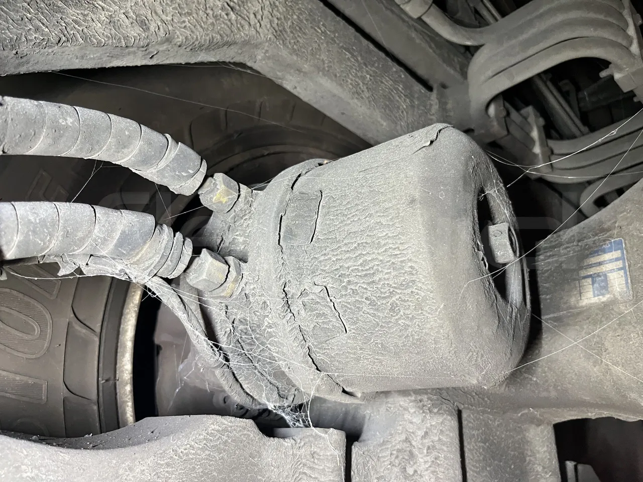 Temsa Safari - Second Axle Caliper Brakes Left Side