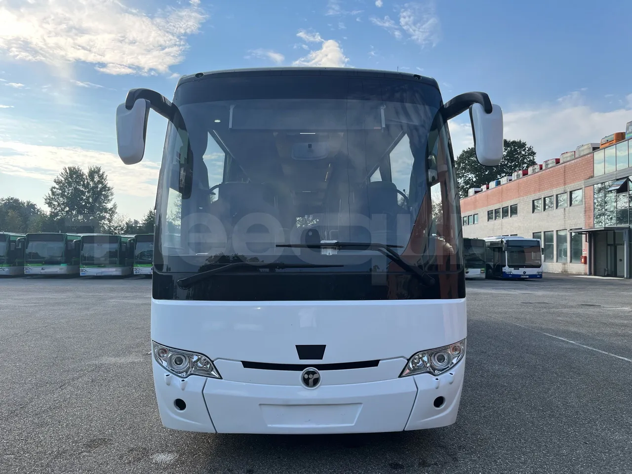 Temsa Safari - Front