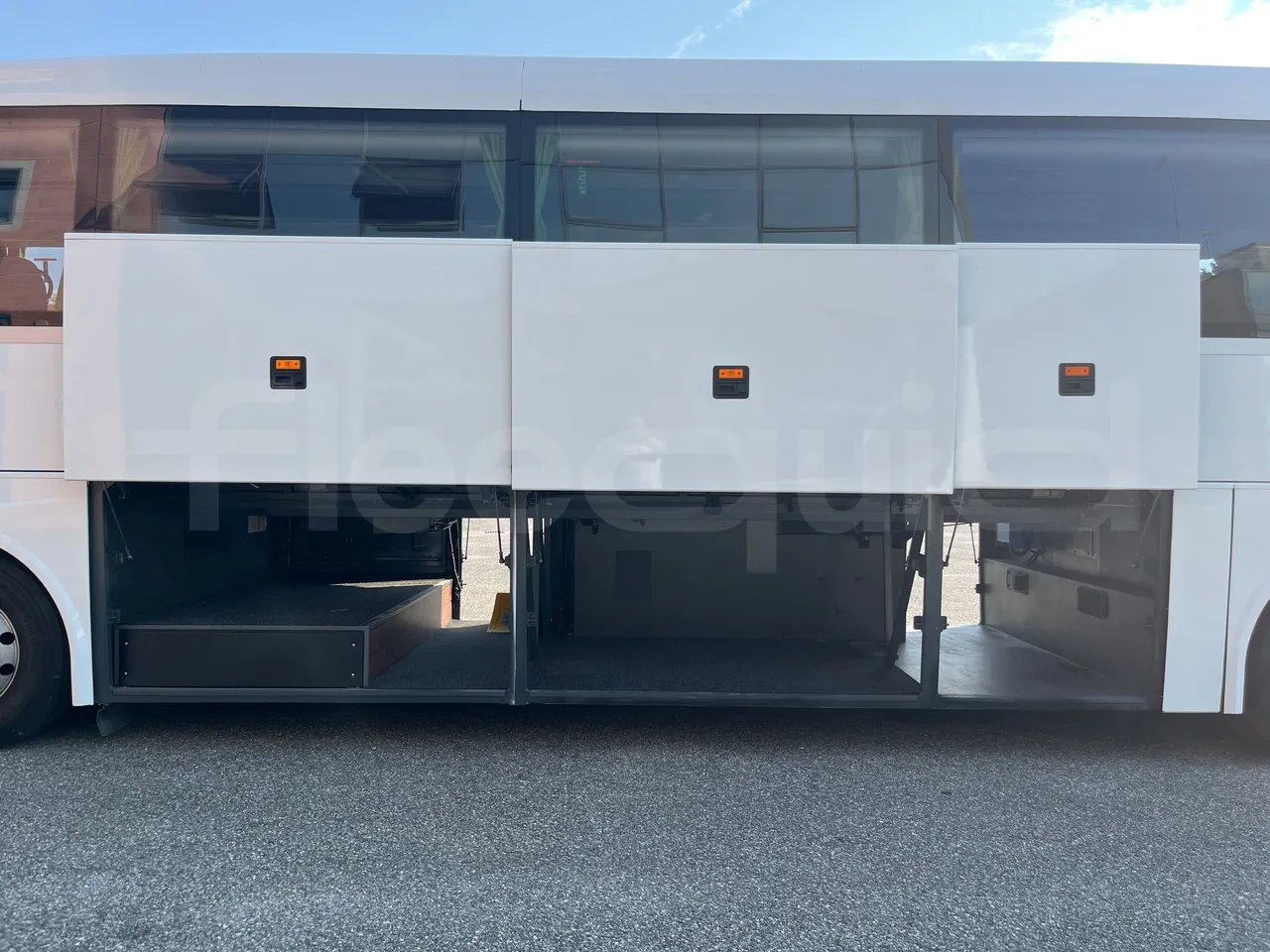 Temsa Safari - Luggage Rack Left Side