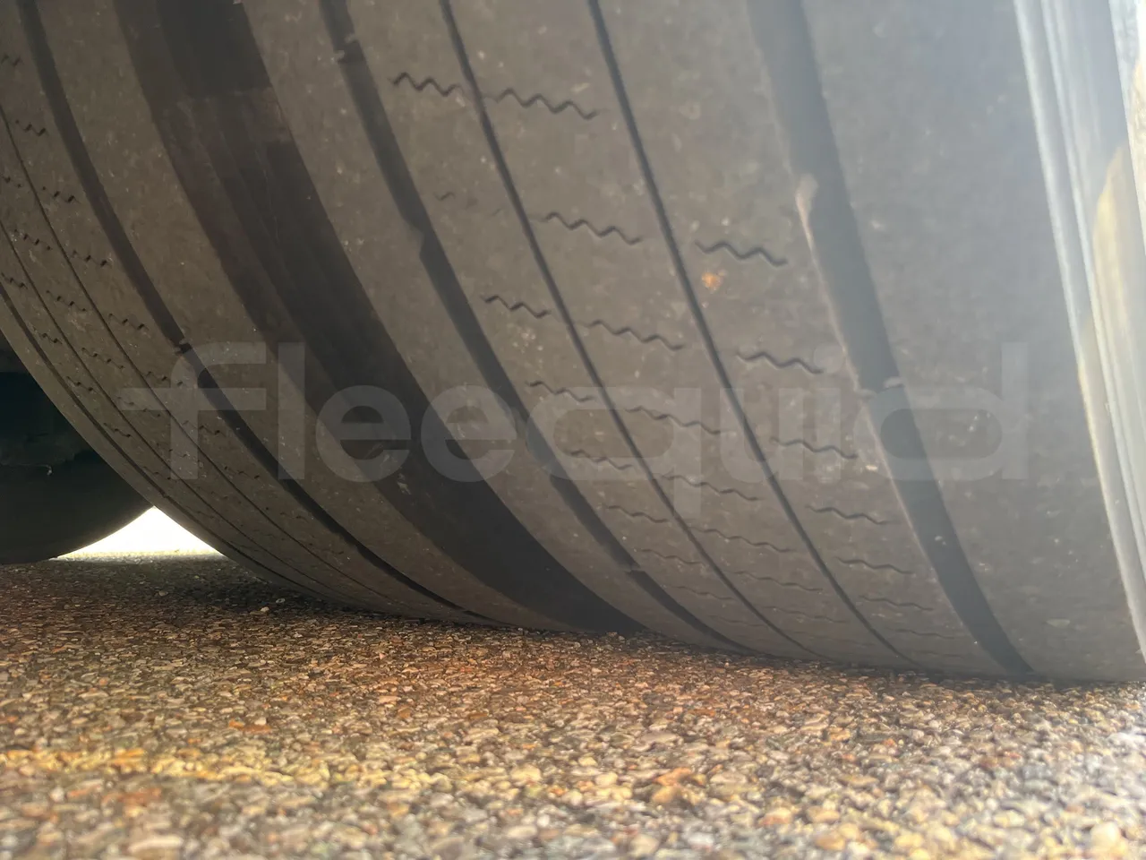 Temsa Safari - Second Axle Left Side: Tyre Tread