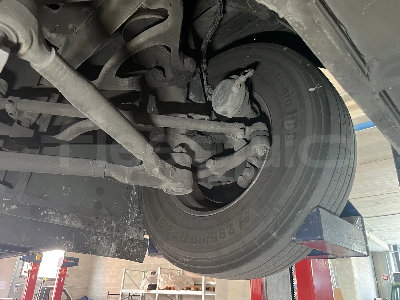Temsa Safari - First Axle Left Side