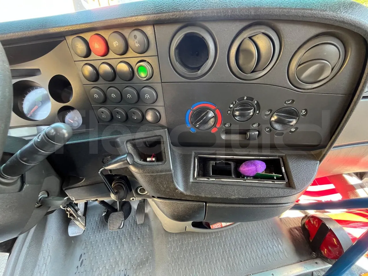 Iveco Cacciamali 65C/ Euro 3 - 122 Kw - 7,990 Mt - command unit indicators
