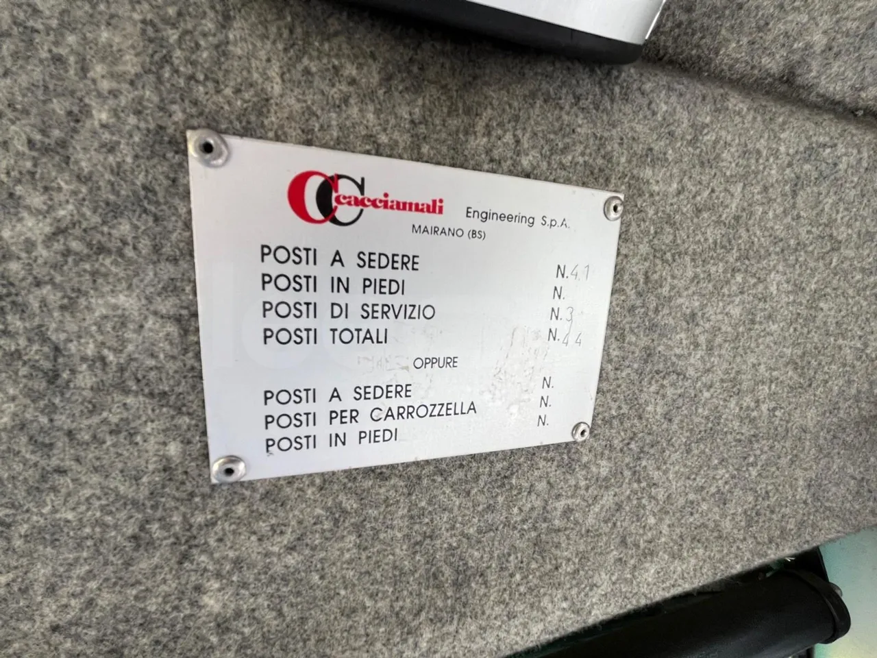 Iveco Cacciamali 65C/ Euro 3 - 122 Kw - 7,990 Mt - seat plate photo